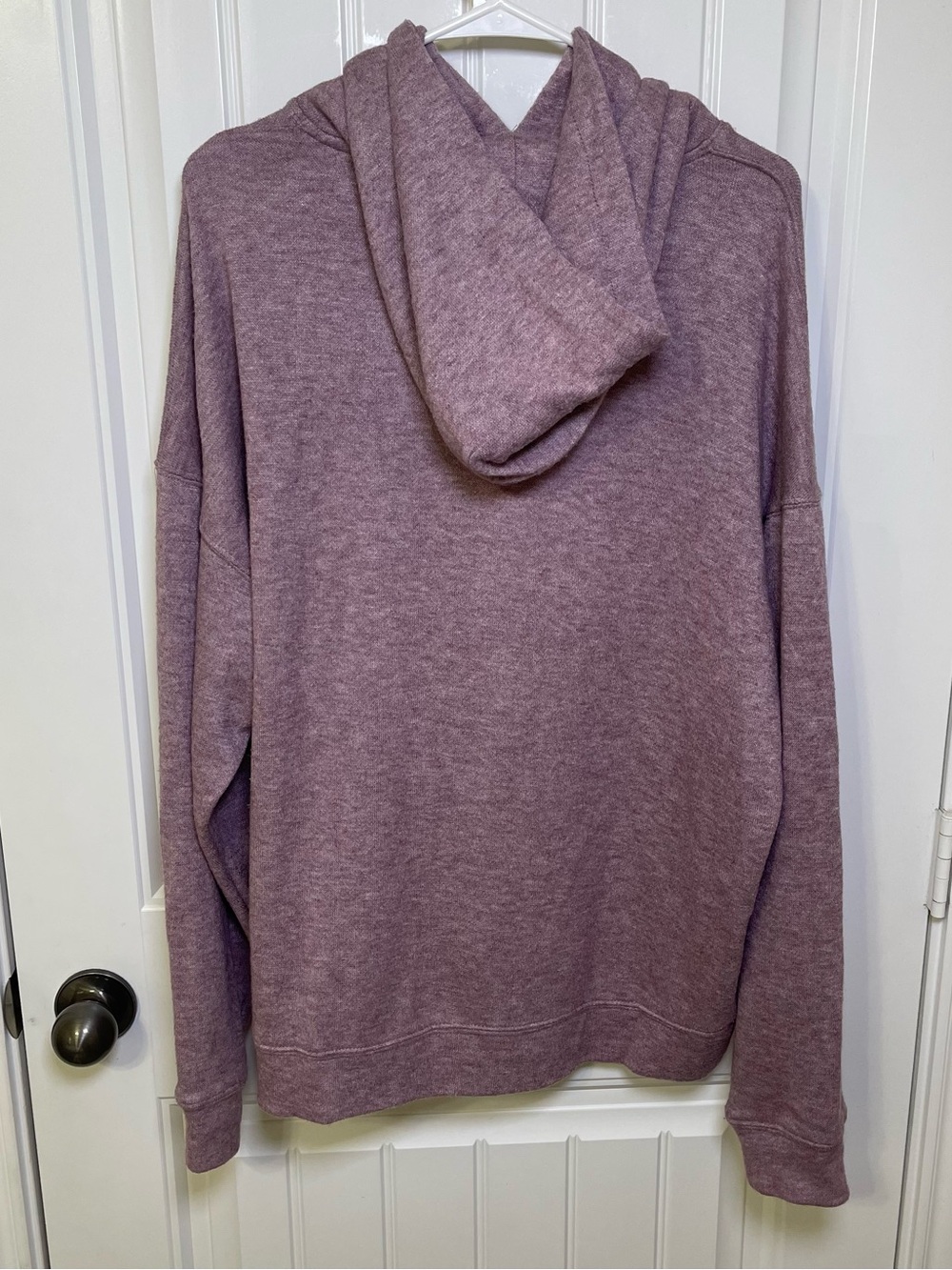 No Boundaries Men’s Medium Mauve Lavender Knit Hoodie Pouch Pocket Ultra Soft - Picture 2 of 9